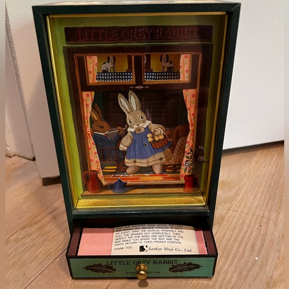 Little Grey Rabbit Music Box - Picture 2 of 6
